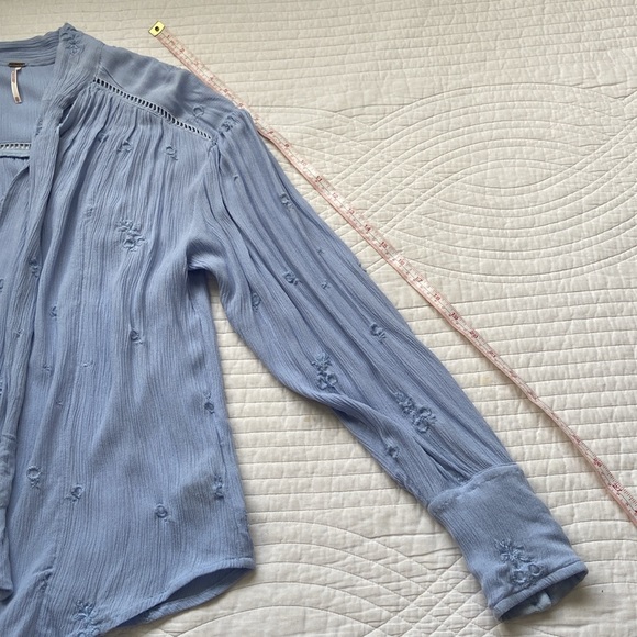 Free People Wishful Moments Tie Neck Blouse Embroidered Light Blue Oversized XS - Picture 12 of 16